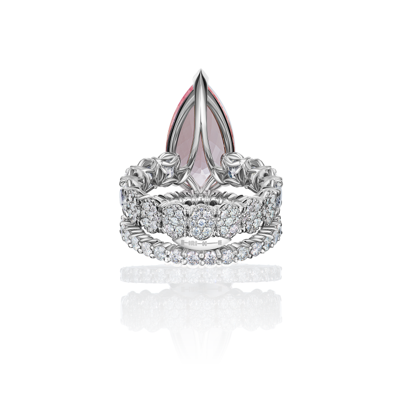 Кольцо с морганитом и бриллиантами