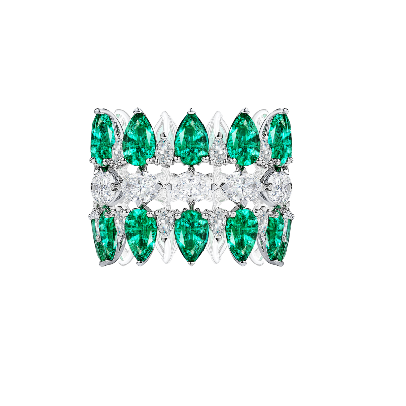 Кольцо с изумрудами и бриллиантами